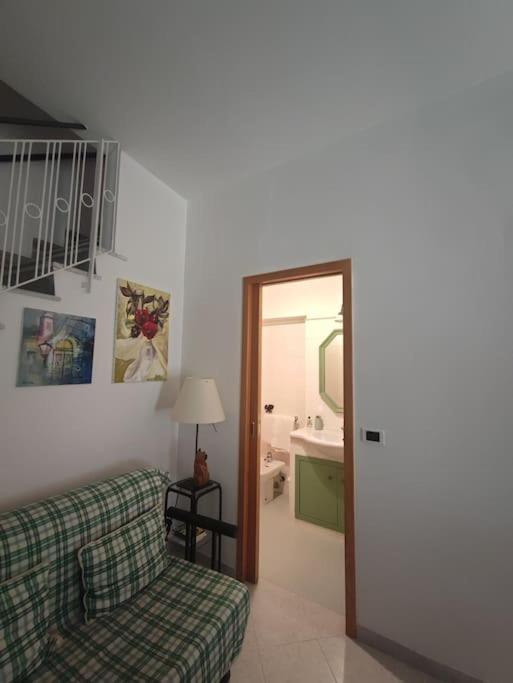 Apartmán Pink House Fara in Sabina Exteriér fotografie